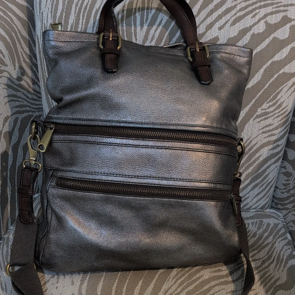 Fossil Metallic Gray Leather Explorer Crossbody Messenger Shoulder Bag